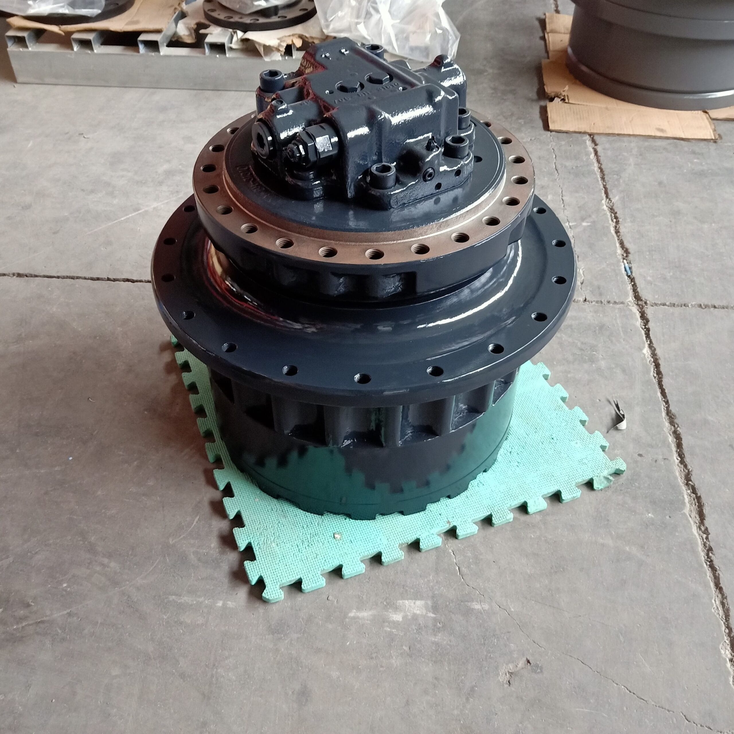 MAG-170VP 20Y-27-00020 Travel Motor Assembly for Komatsu PC270-7 Excavator Picture 2 MAG-170VP 20Y-27-00020 Travel Motor Assembly for Komatsu PC270-7 Excavator - Image 2