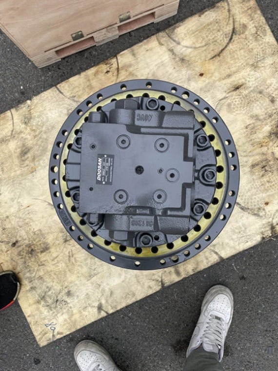 MAG-170VP 2401-9238A Travel Motor Final Drive Assembly for Doosan DH220-7 Excavator Picture 2 Tatan MAG-170VP 2401-9238A travel motor for Doosan excavator (8)