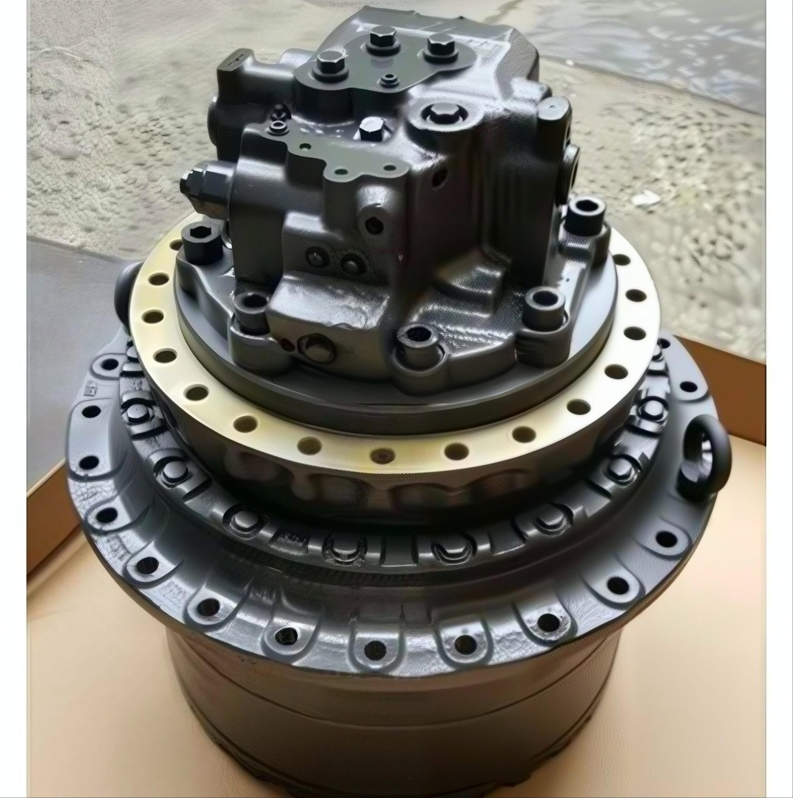 Tatan MAG-230VP 208-27-00231 Travel Motor Assembly for Komatsu PC450-8 Excavator Picture 2 Tatan MAG-230VP 208-27-00231 Travel Motor Assembly for Komatsu PC450-8 Excavator - Image 2