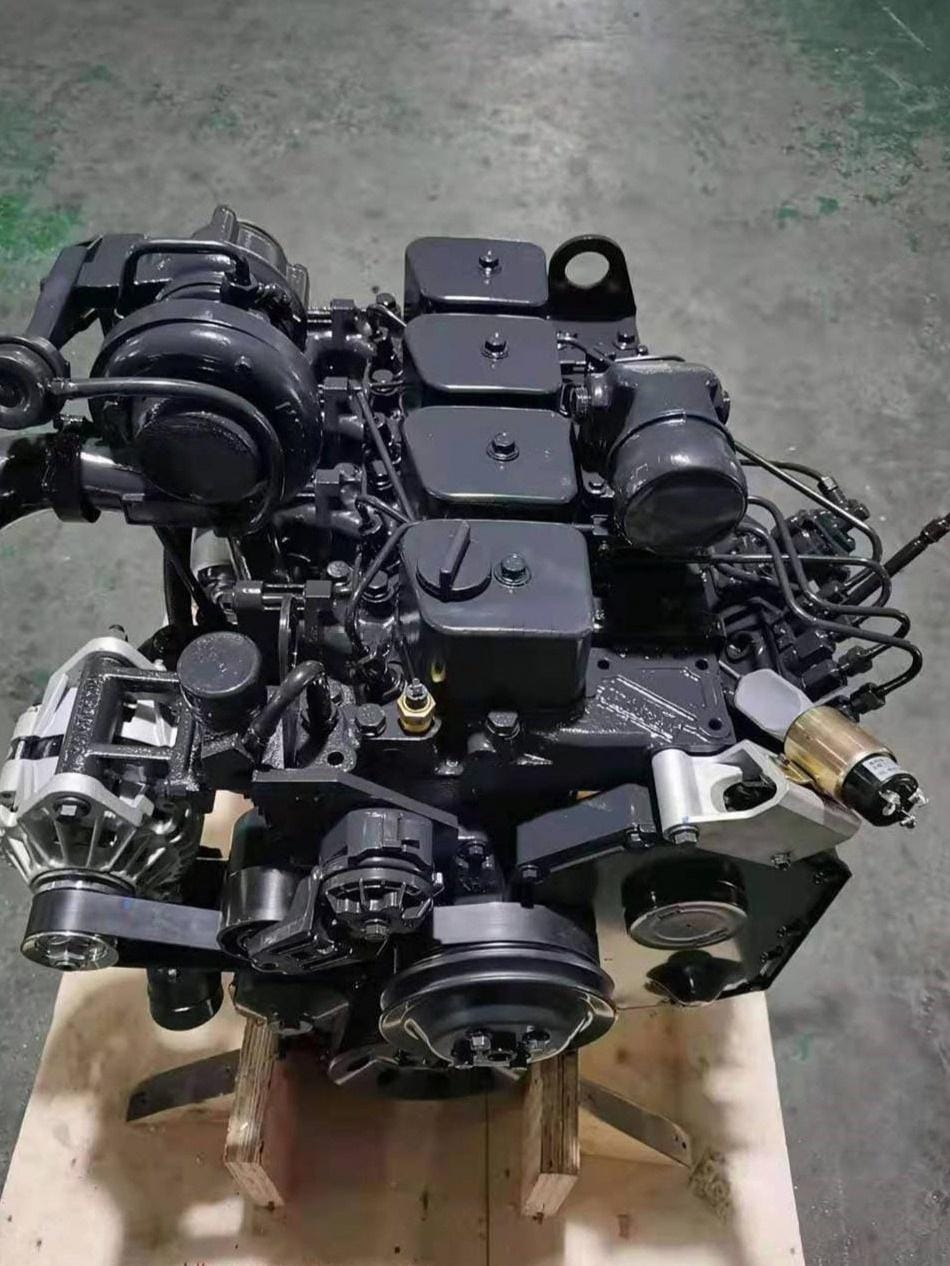 SAA4D95LE-2 6204-11-1100 Diesel Engine Assembly for Komatsu PC160-7 Excavator Picture 5 Tatan SAA4D95LE-2 6204-11-1100 diesel engine assembly for Komatsu PC160-7 excavator (4)