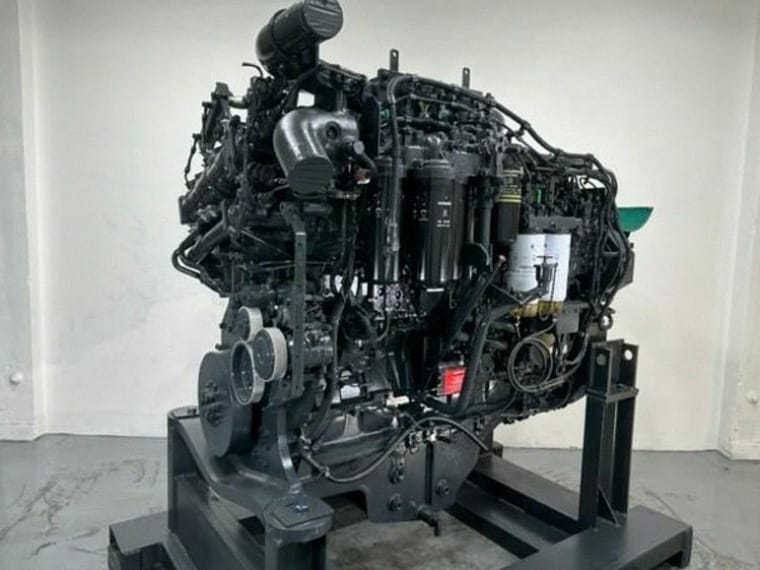 Tatan SAA6D140E-5 6219-01-1100 Diesel Engine Assembly for Komatsu PC650-8 Excavator Picture 4 Tatan SAA6D140E-5 6219-01-1100 Diesel Engine Assembly for Komatsu PC650-8 Excavator - Image 4