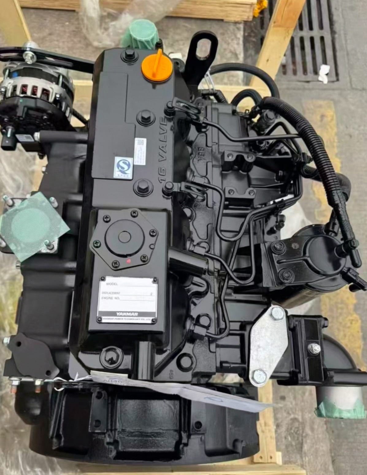Doosan DH55 Complete Diesel Engine Assembly - Yanmar 4TNV94L (OEM 2201-9008) Picture 4 doosan-dh55- diesel-engine assembly