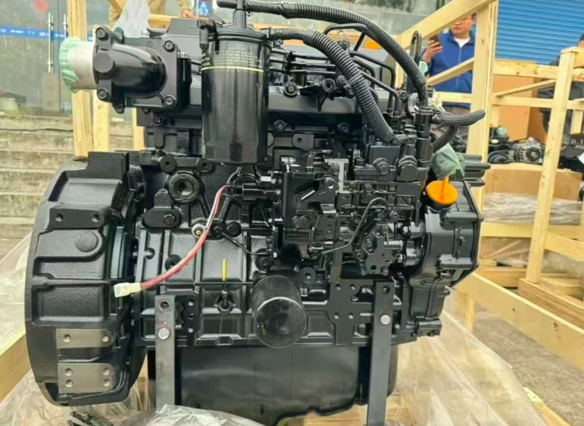 Doosan DH55 Complete Diesel Engine Assembly - Yanmar 4TNV94L (OEM 2201-9008) Picture 1 doosan-dh55- diesel-engine assembly