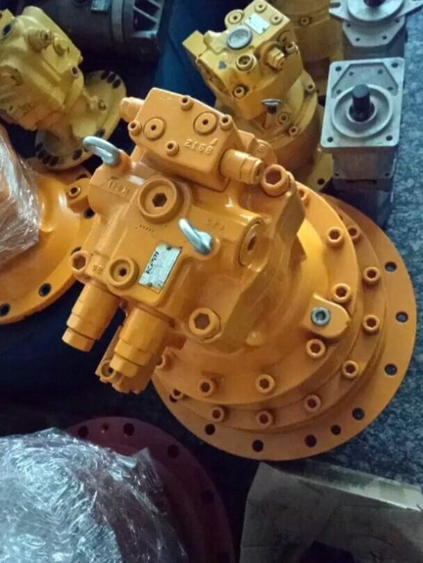 Komatsu PC20-7 Hydraulic Swing Motor Assembly (OEM 708-7S-00030 / 20S-26-31100) Picture 5 Komatsu PC20-7 Hydraulic Swing Motor Assembly (OEM 708-7S-00030 / 20S-26-31100) - Image 5